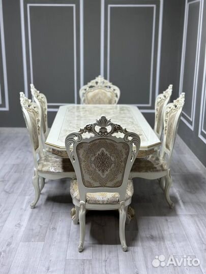 Комплект стол и стулья.Оплата при получении