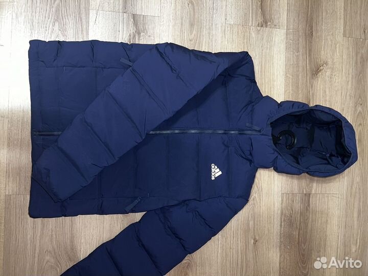 Куртка adidas оригинал XS