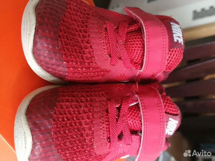 Кроссовки для девочки