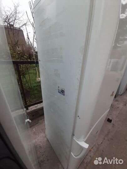 Холодильник indesit