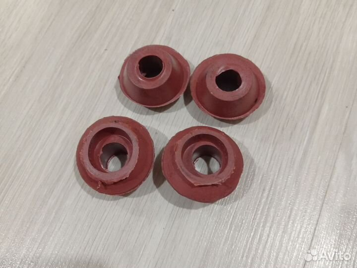 Колпачок масло уплотнительный Днепр красная резина