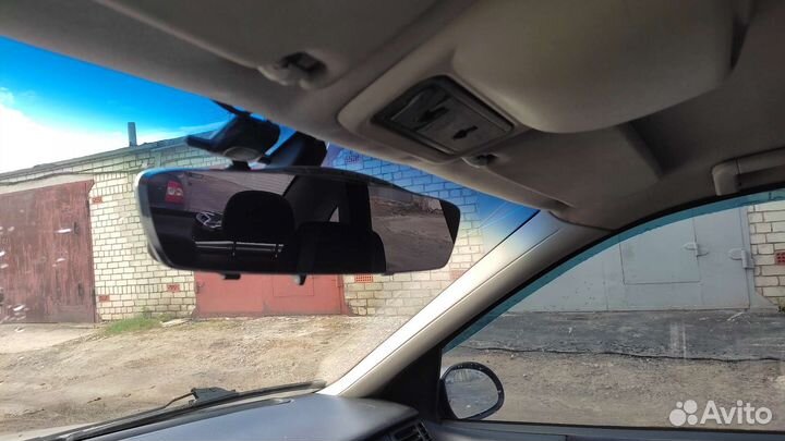 Зеркало заднего вида с видео регистратором