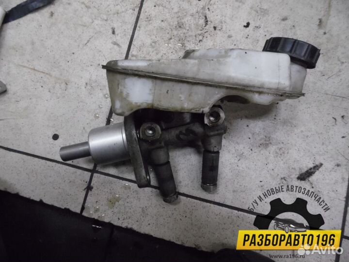 Цилиндр тормозной главный Ford Focus II 2008-2011