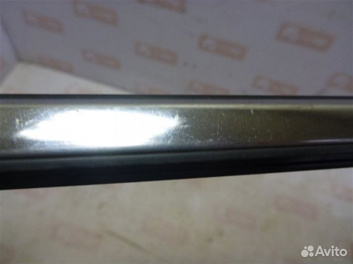 Уплотнитель стекла двери бархотка передний правый