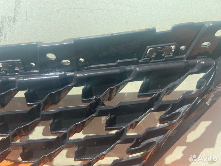 Решетка в бампер передняя Lexus Rx