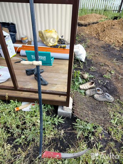 Коса для травы ручная