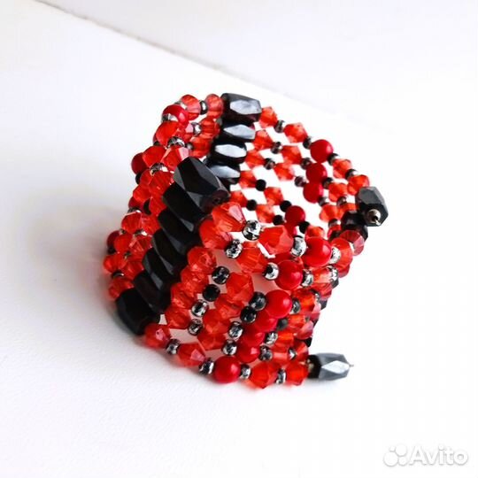 Браслет с магнитами красный чокер