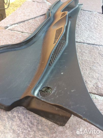 Накладка под дворник жабо Passat B6