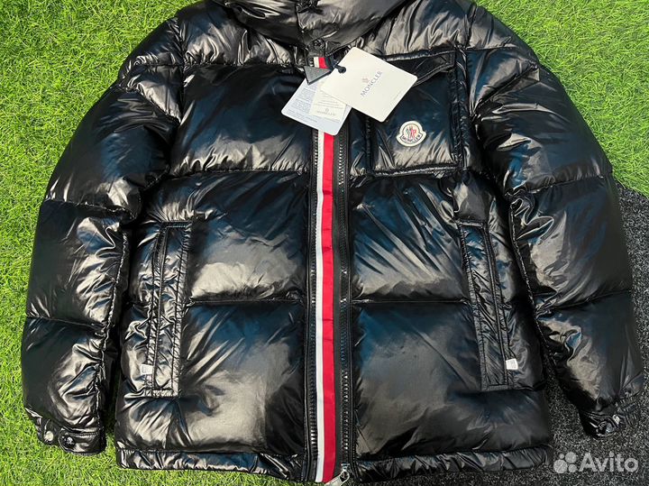 Пуховик Moncler Montbiliard