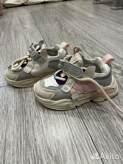 Кроссовки детские