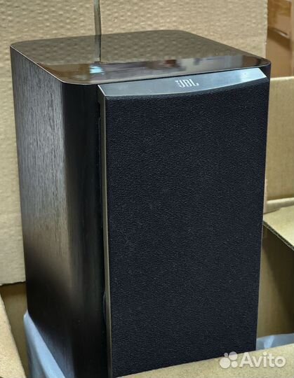 Полочная акустика JBL Studio 220