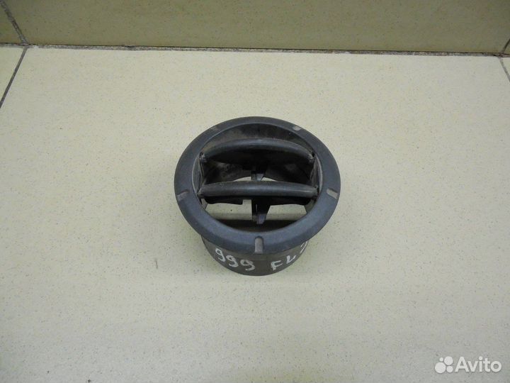 Дефлектор воздушный Logan 2005-2014