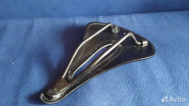 Седло для шоссейного велосипеда