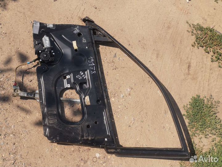 Стеклоподъемник Audi A8D2 передний правый