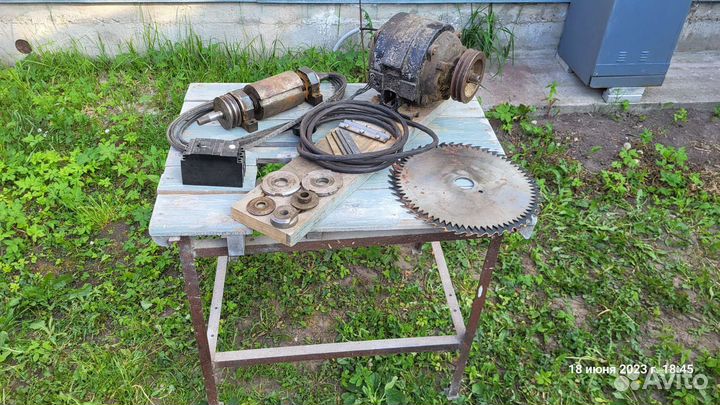 Деревообрабатывающий станок