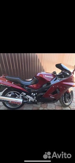 Kawasaki ZZR1100