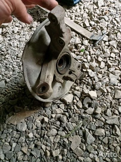 Поворотный кулак kia rio 1