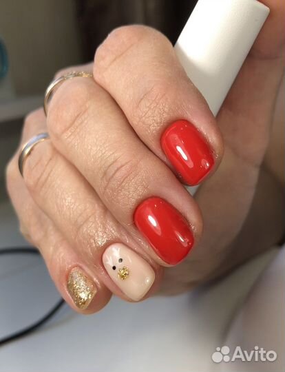 Нужна модель на маникюр