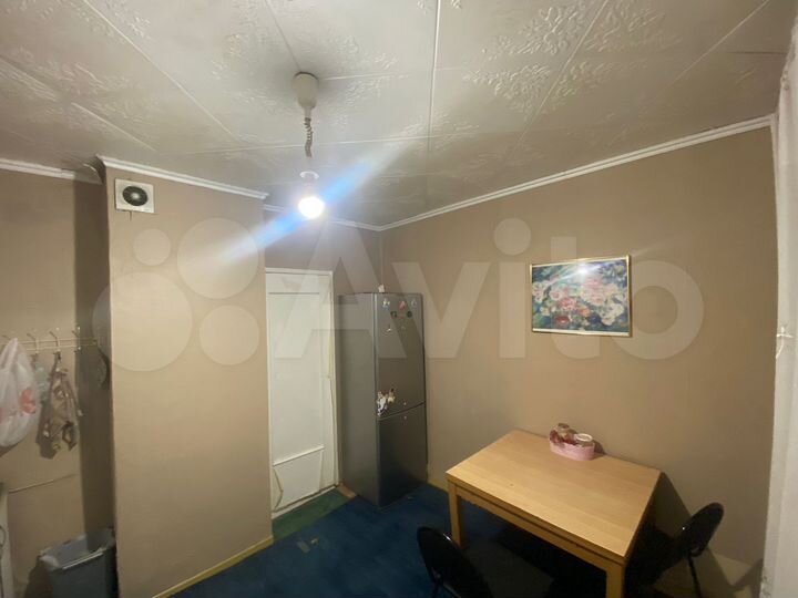 Комната 17 м² в 3-к., 1/18 эт.