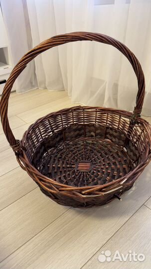 Корзина плетеная большая