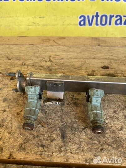 Рампа топливная Kia Rio 3