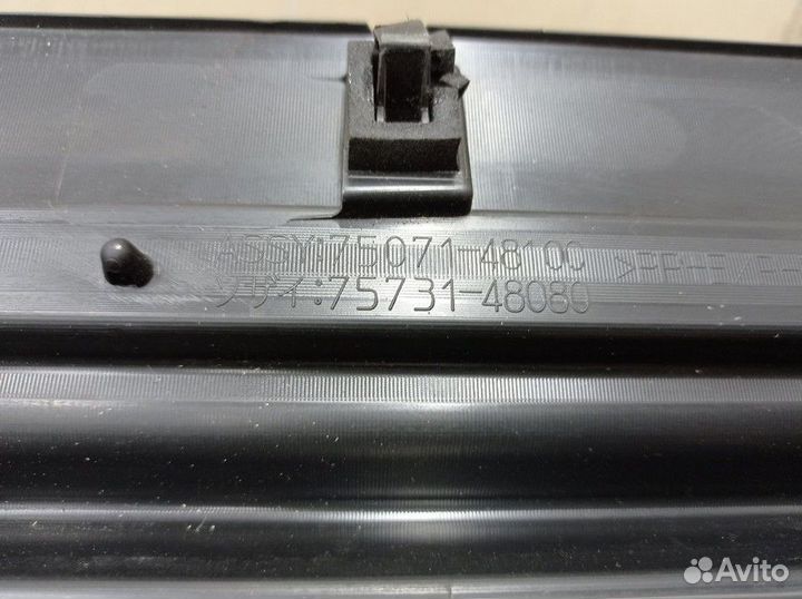 Молдинг двери передней правой Lexus RX