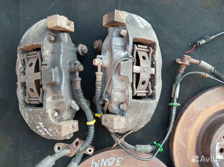 Суппорта Brembo 4-pot + TRW Range Rover Sport L320