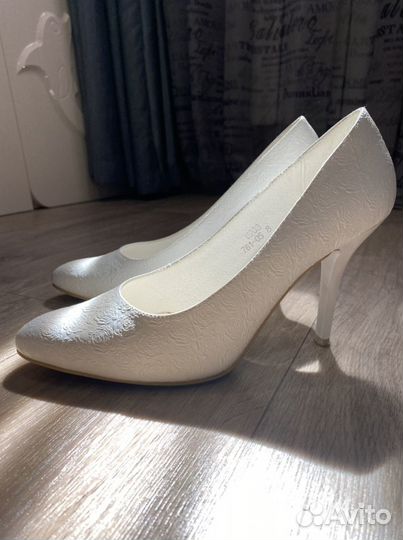 Туфли белые свадебные