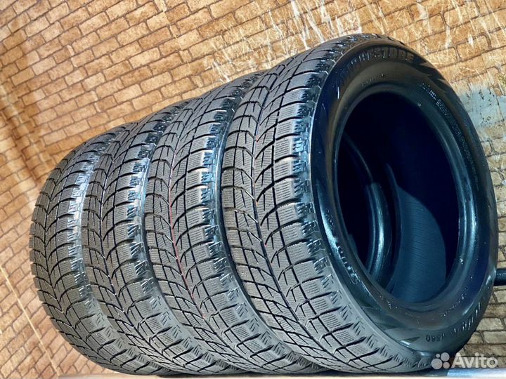 Bridgestone Blizzak WS-60 215/60 R16