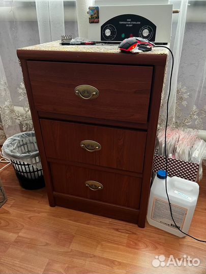 Тумба прикроватная