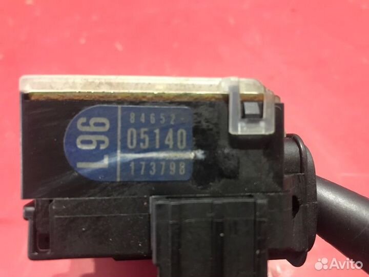 Подрулевой переключатель стеклоочистителя Toyota