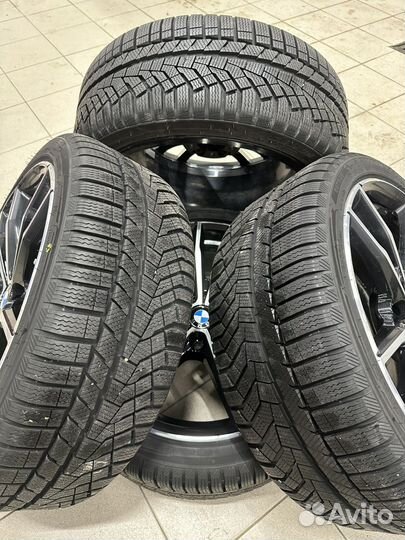 Sailun Ice Blazer Alpine EVO1 225/40 R19 и 255/35 R19 93W