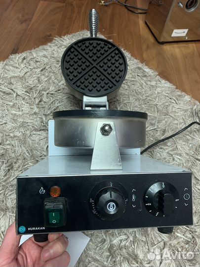 Вафельница Hurakan HKN-GES1M