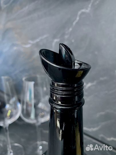 Стеклянная бутылка для масла 