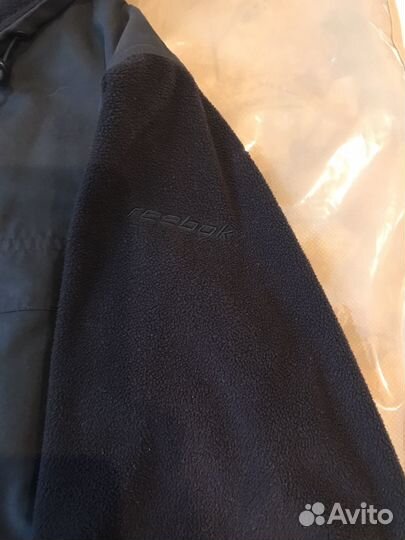 Ветровка женская