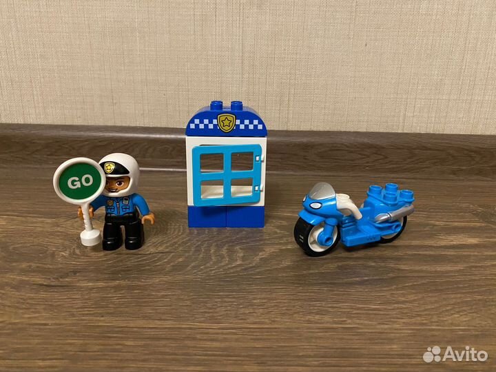 Lego duplo полицейский мотоцикл