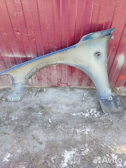 Крыло правое Volvo xc70 sz