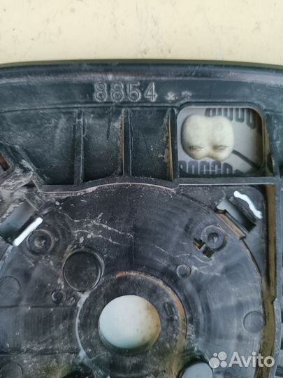 Зеркальный элемент правый Land Cruiser 2015+