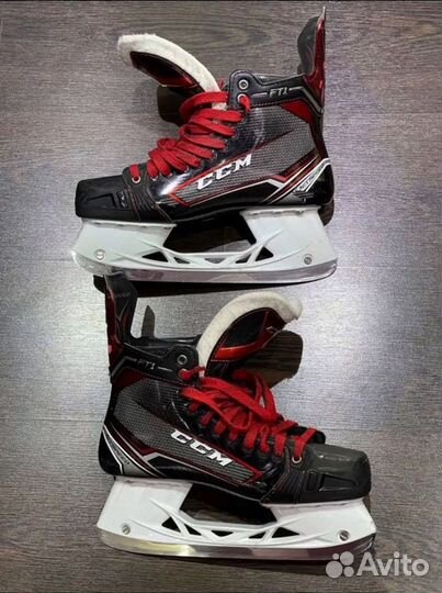 Коньки хоккейные CCM Jetspeed FT1 SR 9.5 EE