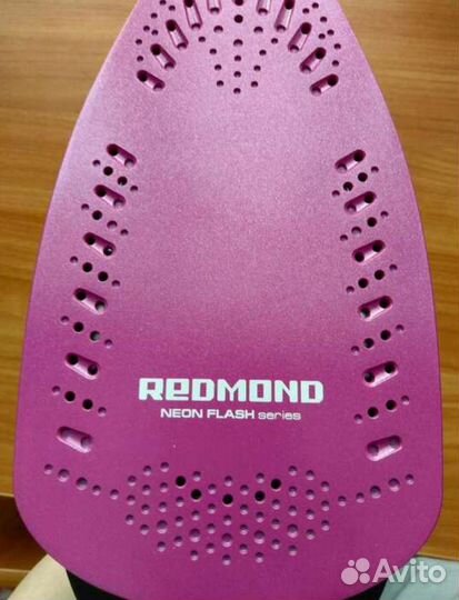 Утюг беспроводной Redmond