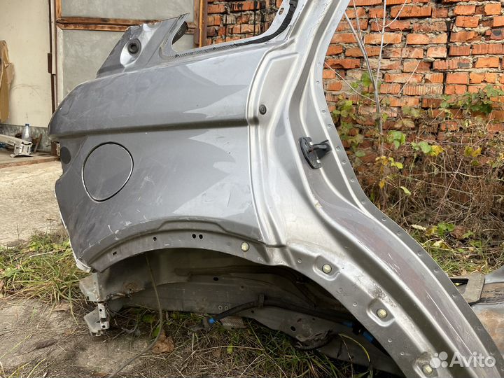 Крыло заднее Range Rover