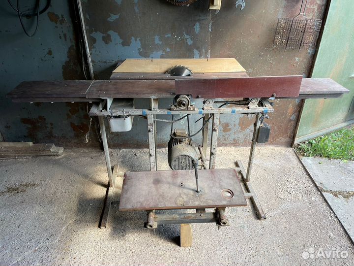 Набор станков для столярной мастерской