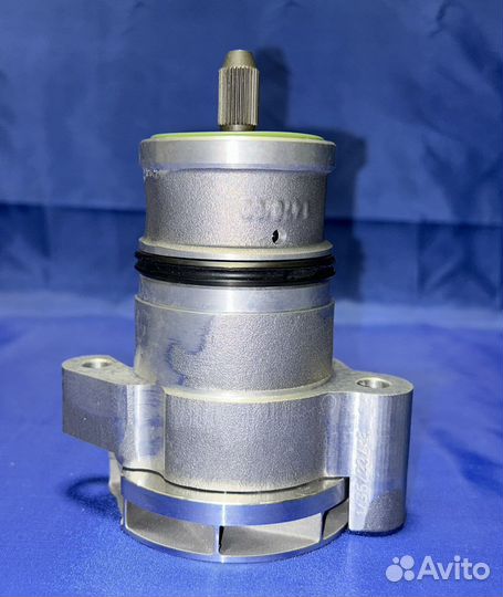 Водяной насос помпа