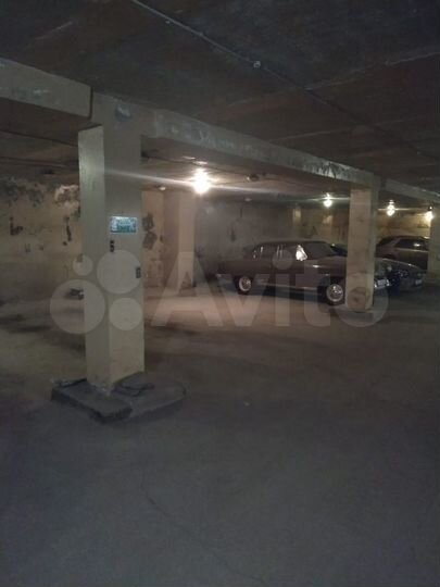 Машиноместо, 24 м²