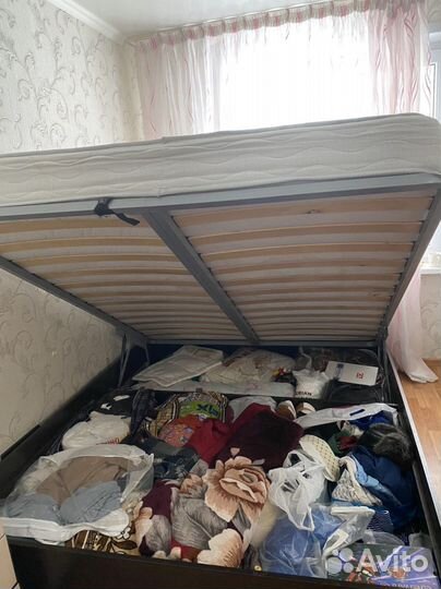 Кровать двухспальная