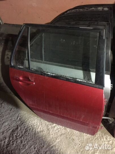 Дверь задняя правая Mitsubishi lancer 9 универсал