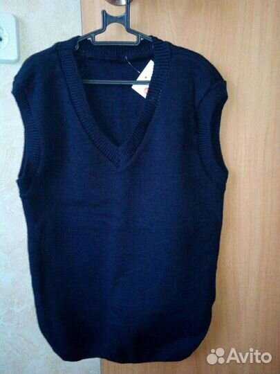 Жилетка новая