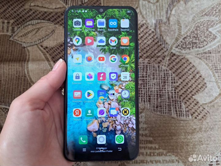 Телефон vivo