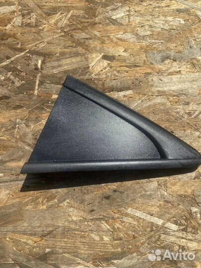 Левый уголок заднего крыла chevrolet заднего