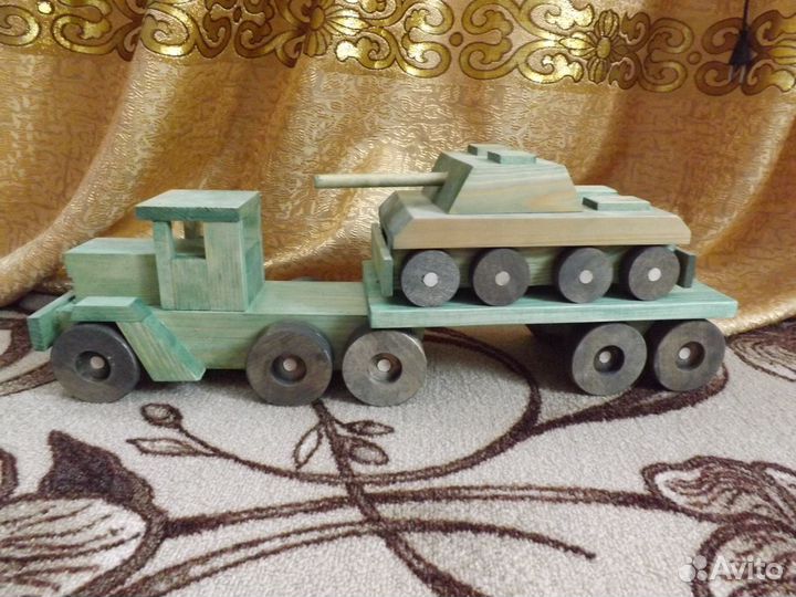 Игровой набор тягач С танком